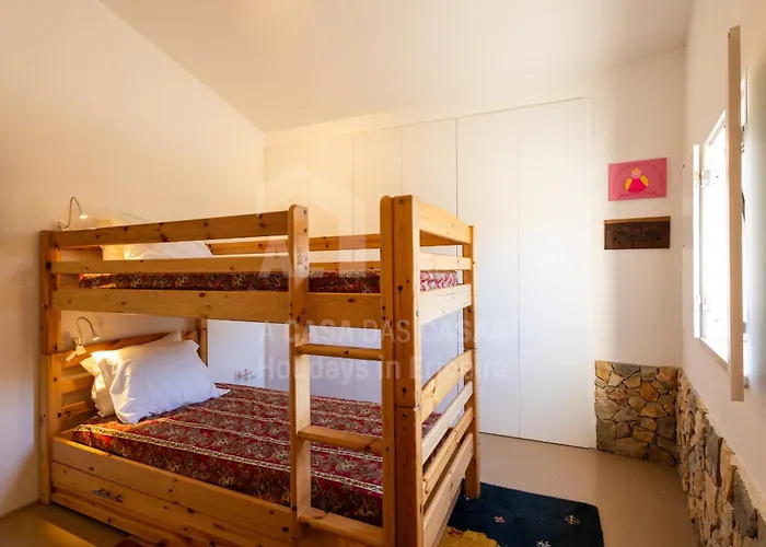 Zas House By Acasadascasas Santo Isidoro